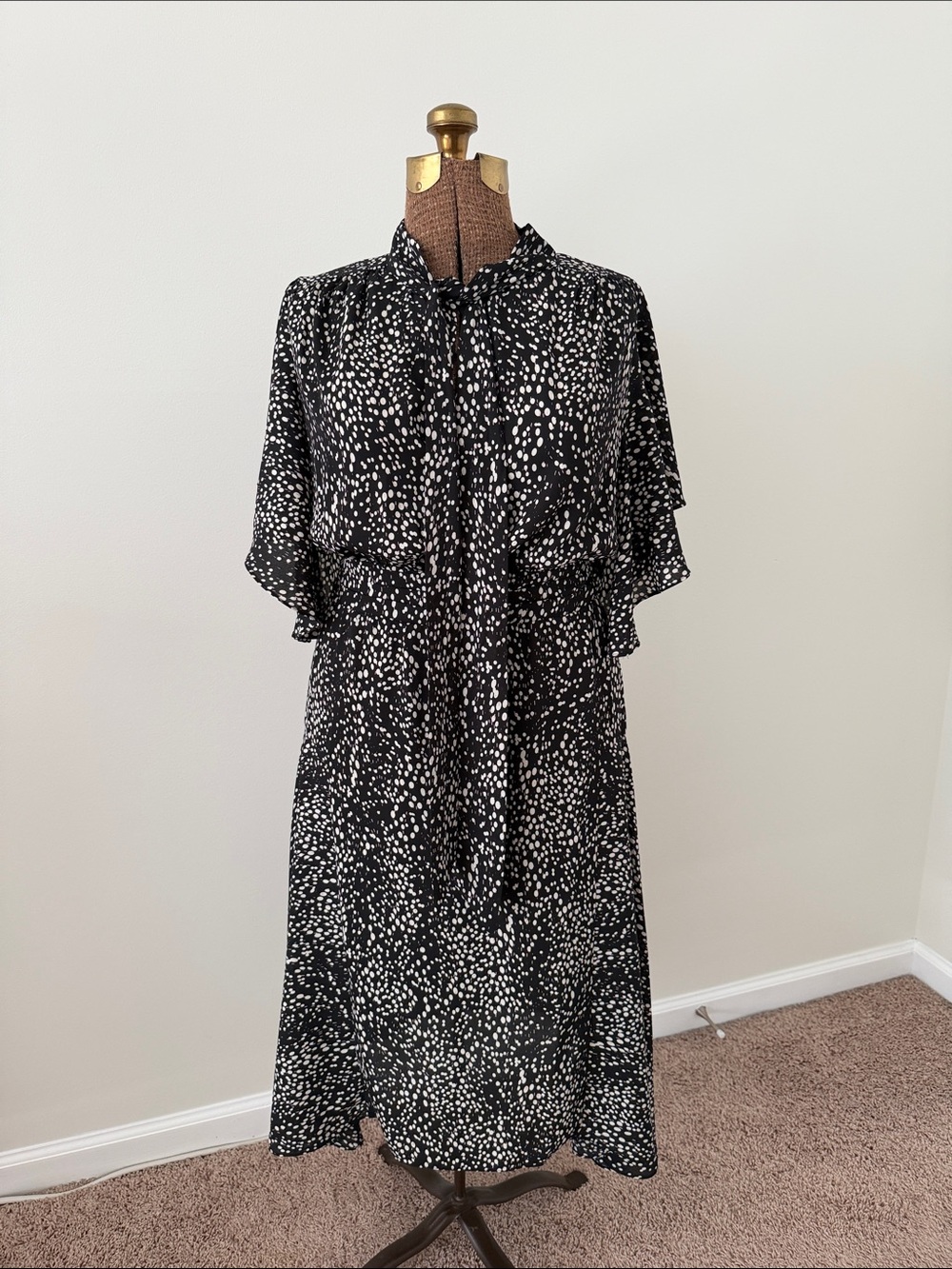 Max Studio Black and White Speckle Tie-Neck Midi Dress